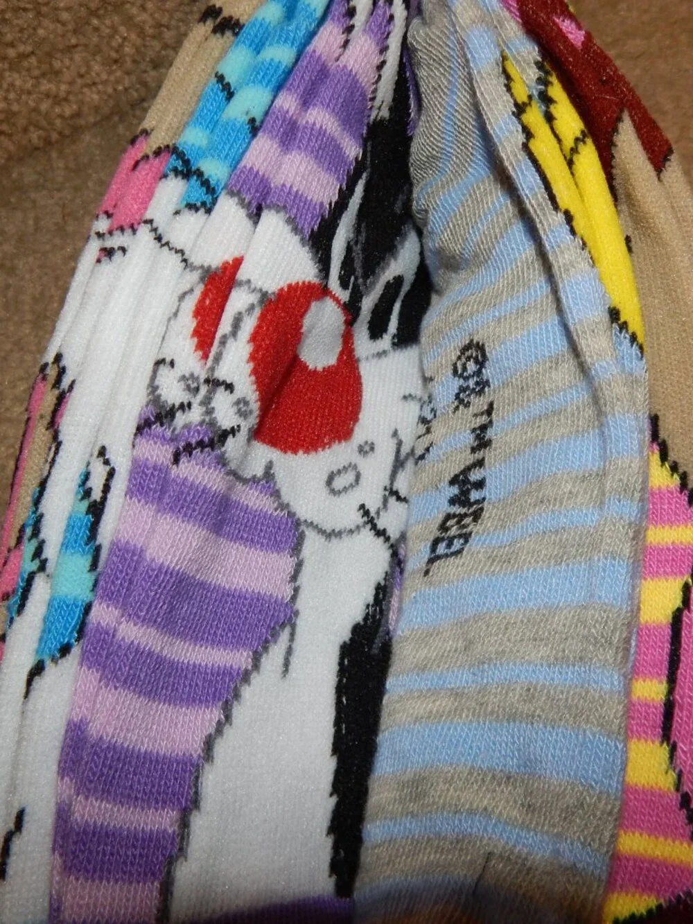 NWT LOONEY TUNES 5 Low Cut Socks TAZ BUGS BUNNY LOLA BUNNY SYLVESTER TWEETY